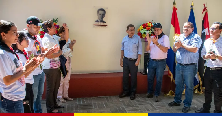 Comunidad universitaria de la UNAN León recuerda al líder estudiantil Juan José Quezada 