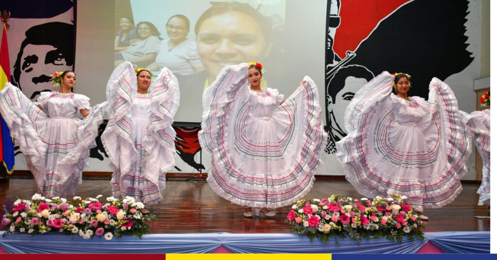 UNAN-León realiza Gala Cultural en conmemoración del Día Internacional de la Mujer